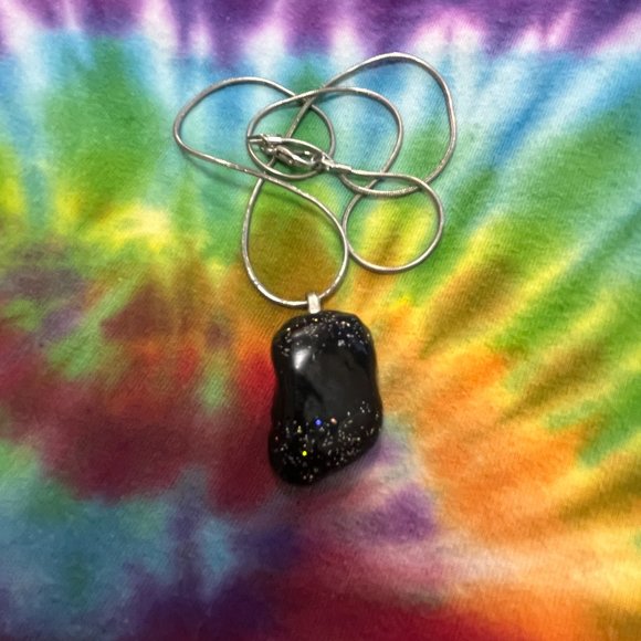 Hand Design Stone - Picture 8 of 16